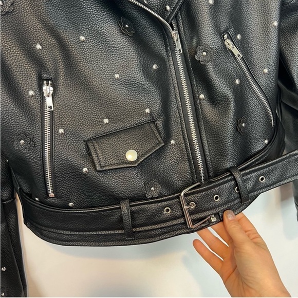 Azalea Wang NWT black studded floral faux leather jacket S - Picture 5 of 12